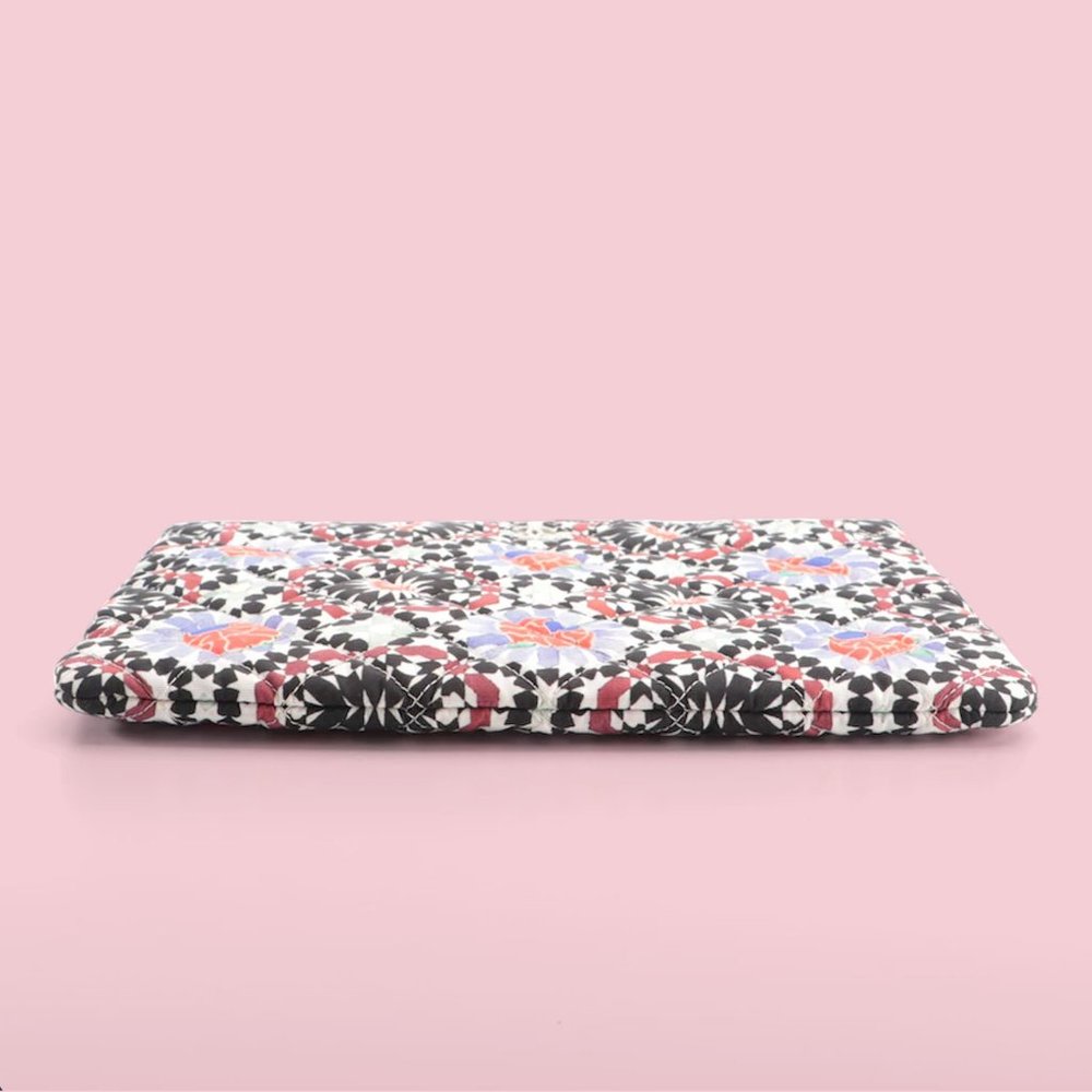 Chanel Multicolor Quilted Printed Canvas Dubai Paris O-Case Zip Pouch - Picture 4 of 11